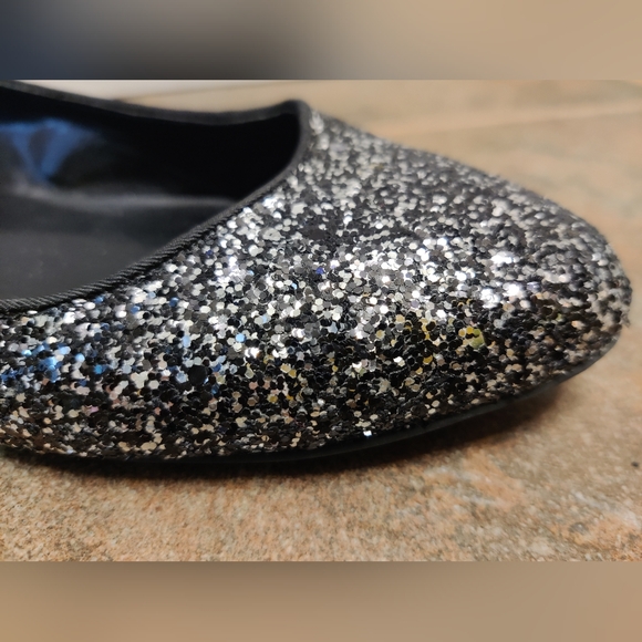 Pointed Toe Chunky Glitter Sparkle Flats - Picture 9 of 9